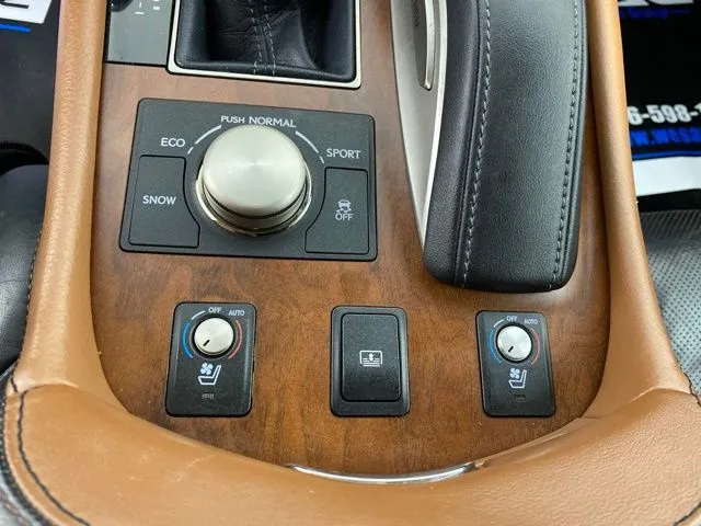 Lexus LS photo 27