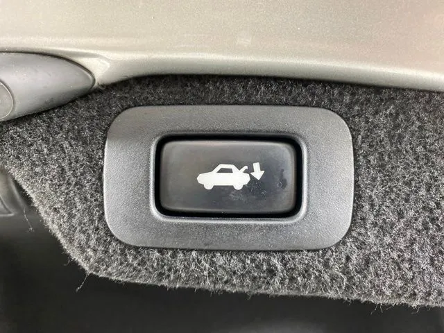 Lexus LS photo 45