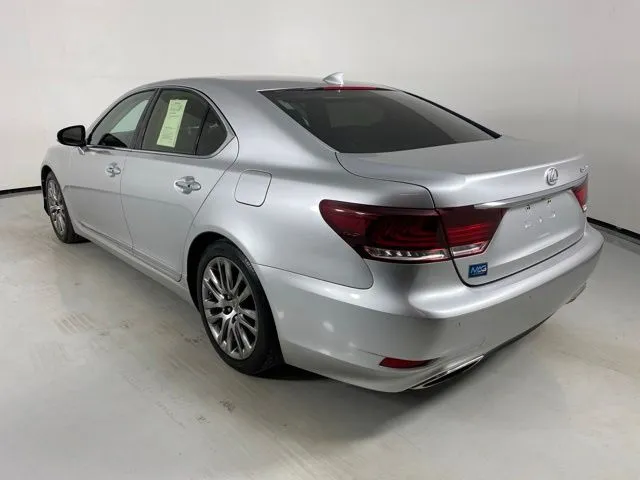 Lexus LS photo 5