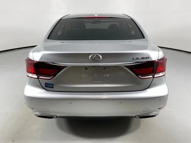 Lexus LS photo 6