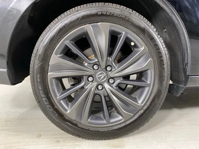 Acura MDX photo 9