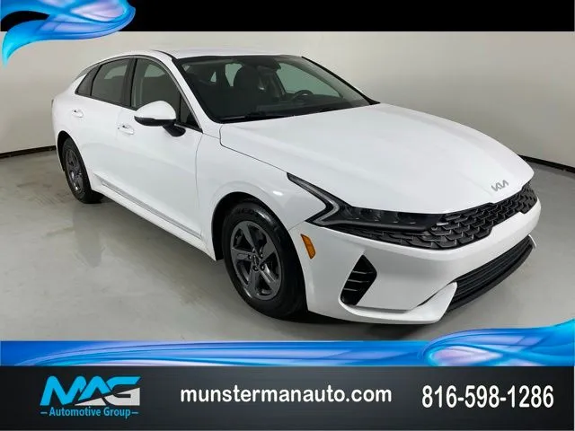 White 2023 Kia K5 LXS for sale in Blue Springs, MO
