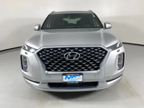 Photos of 2021 Hyundai Palisade Calligraphy for sale in Blue Springs, MO at MAG Auto - Munsterman Automotive Group