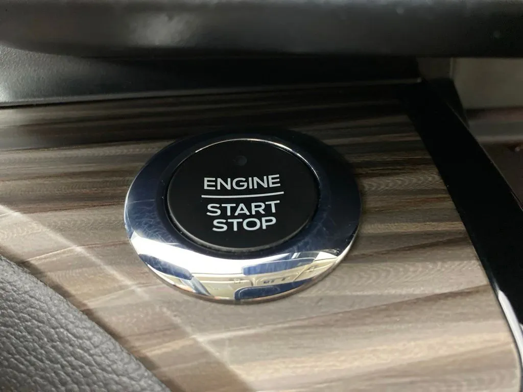 Ford Explorer photo 24