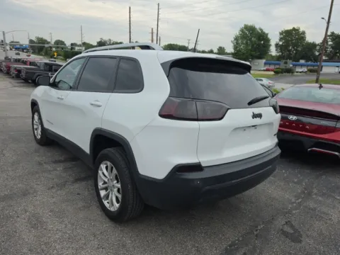 Another view of 2020 Jeep Cherokee Latitude for sale in Blue Springs, MO at MAG Auto - Munsterman Automotive Group