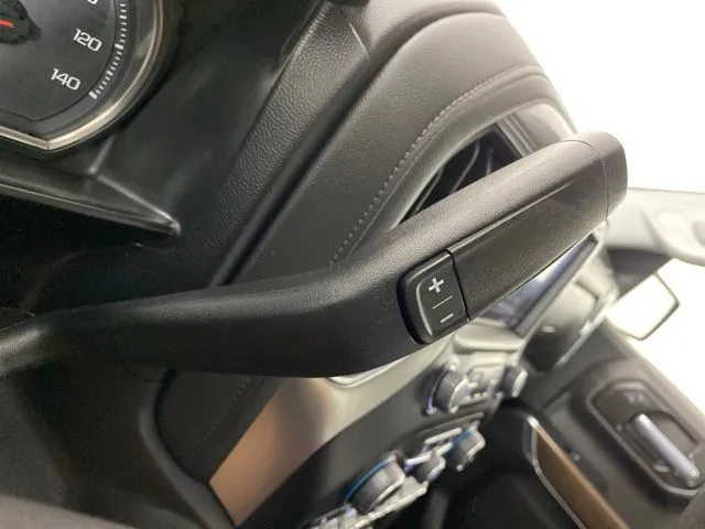 Chevrolet Silverado photo 22
