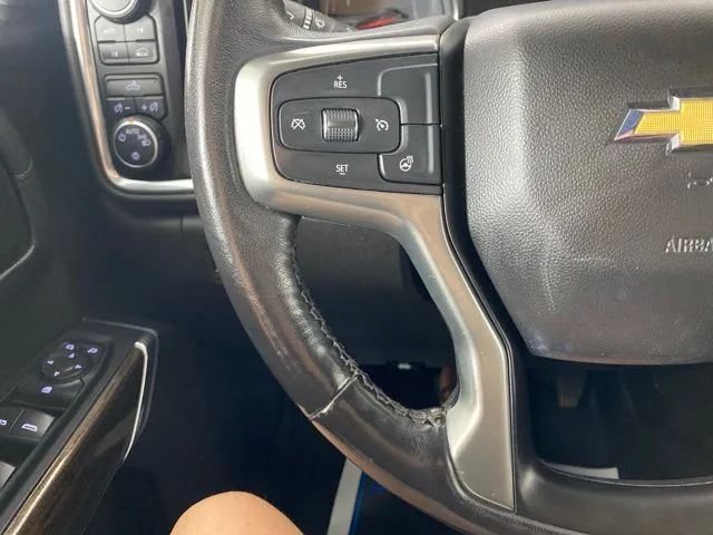 Chevrolet Silverado photo 25