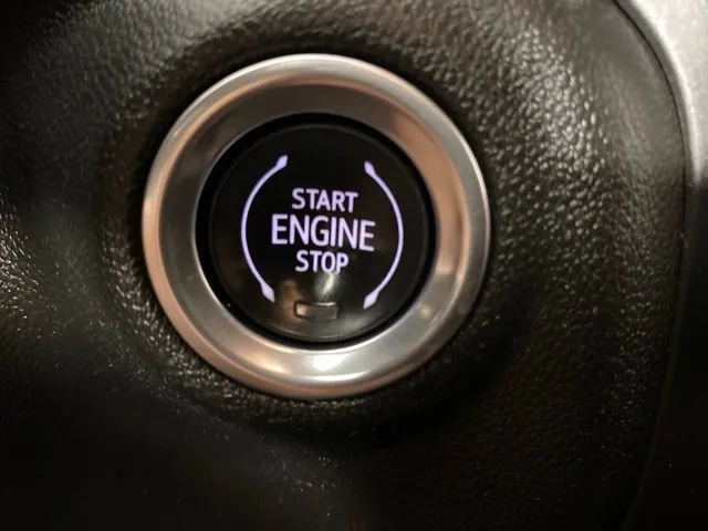 Chevrolet Silverado photo 23