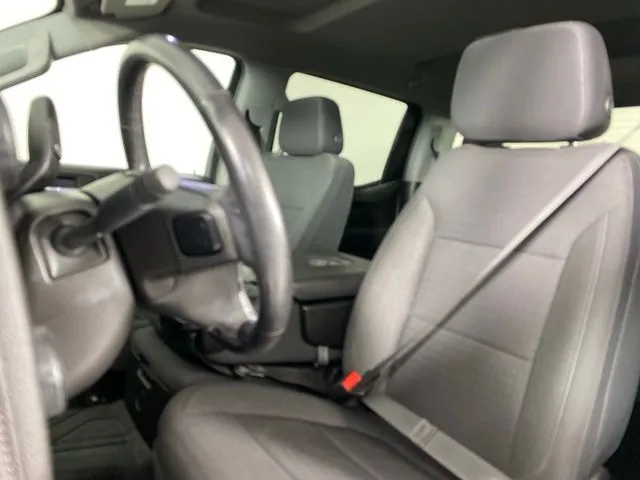 Chevrolet Silverado photo 15
