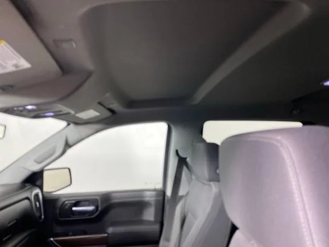 Chevrolet Silverado photo 16