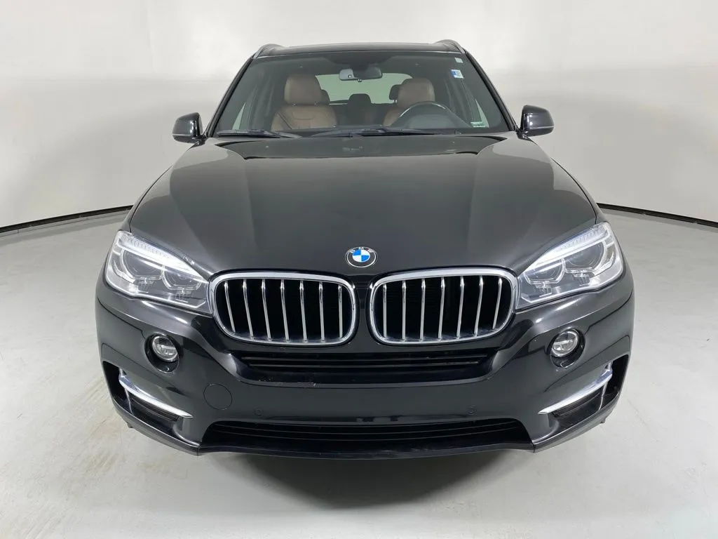 BMW X5 photo 2