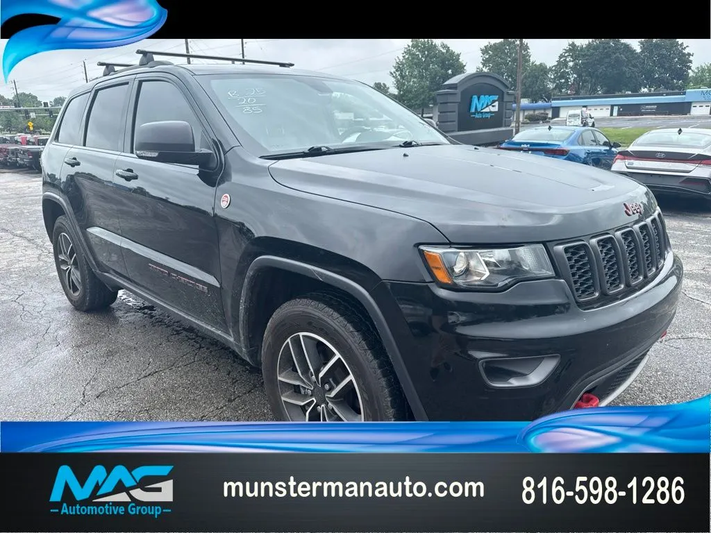 Black 2020 Jeep Grand Cherokee Trailhawk for sale in Blue Springs, MO