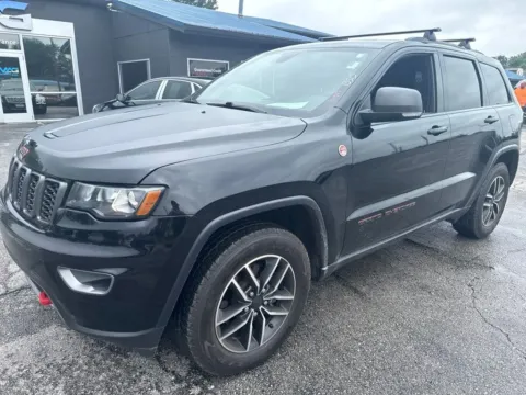 Photos of 2020 Jeep Grand Cherokee Trailhawk for sale in Blue Springs, MO at MAG Auto - Munsterman Automotive Group