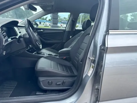 More photos of 2024 Volkswagen Jetta 1.5T SE at MAG Auto - Munsterman Automotive Group, MO