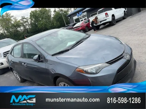 Gray 2018 Toyota Corolla LE for sale in Blue Springs, MO