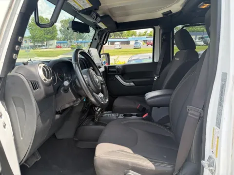 More photos of 2017 Jeep Wrangler Unlimited Sahara at MAG Auto - Munsterman Automotive Group, MO