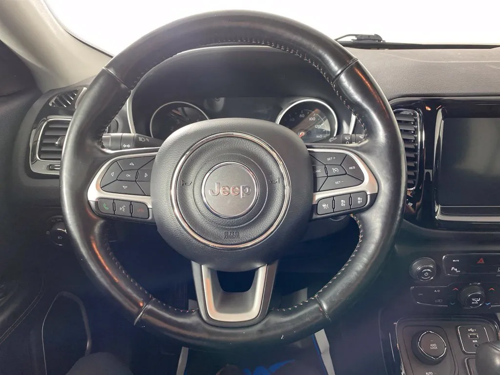 Jeep Compass photo 29