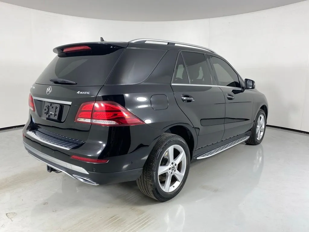 Mercedes-Benz GLE photo 7