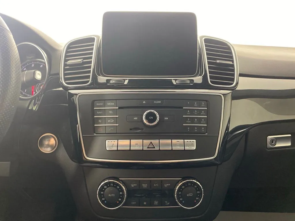 Mercedes-Benz GLE photo 18