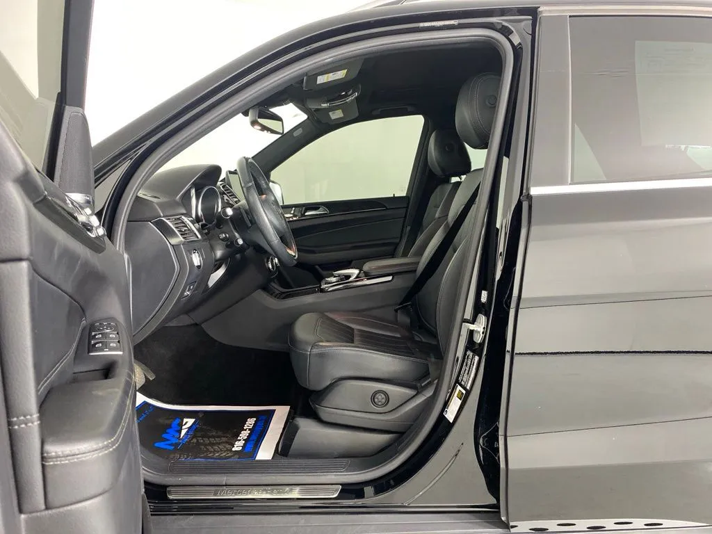 Mercedes-Benz GLE photo 12