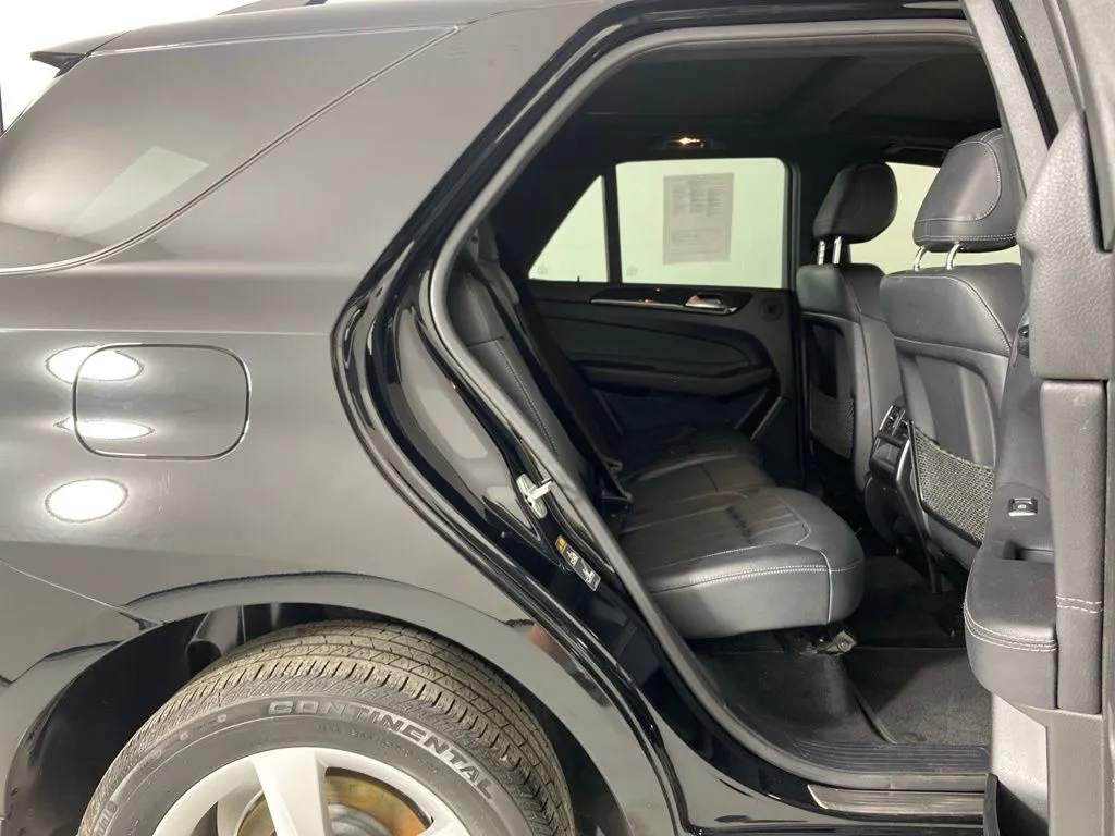 Mercedes-Benz GLE photo 37