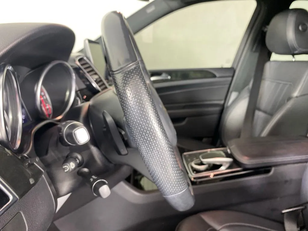 Mercedes-Benz GLE photo 30