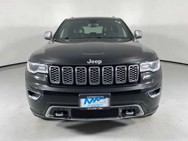 Jeep Grand Cherokee photo 2