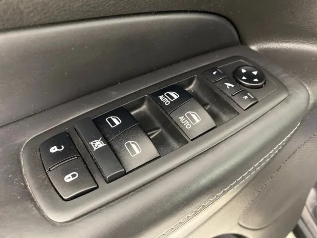 Jeep Grand Cherokee photo 17