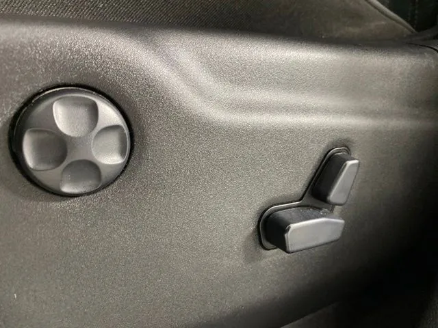 Jeep Grand Cherokee photo 15