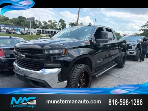 Black 2020 Chevrolet Silverado 1500 LT for sale in Blue Springs, MO