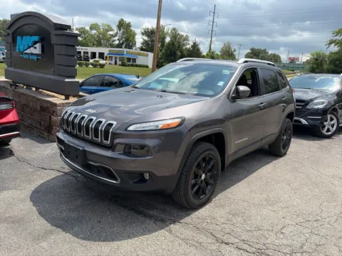 Photos of 2014 Jeep Cherokee Limited for sale in Blue Springs, MO at MAG Auto - Munsterman Automotive Group