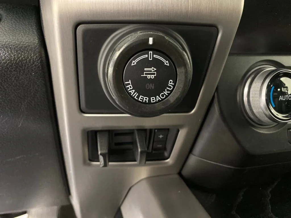 Ford F-150 photo 27