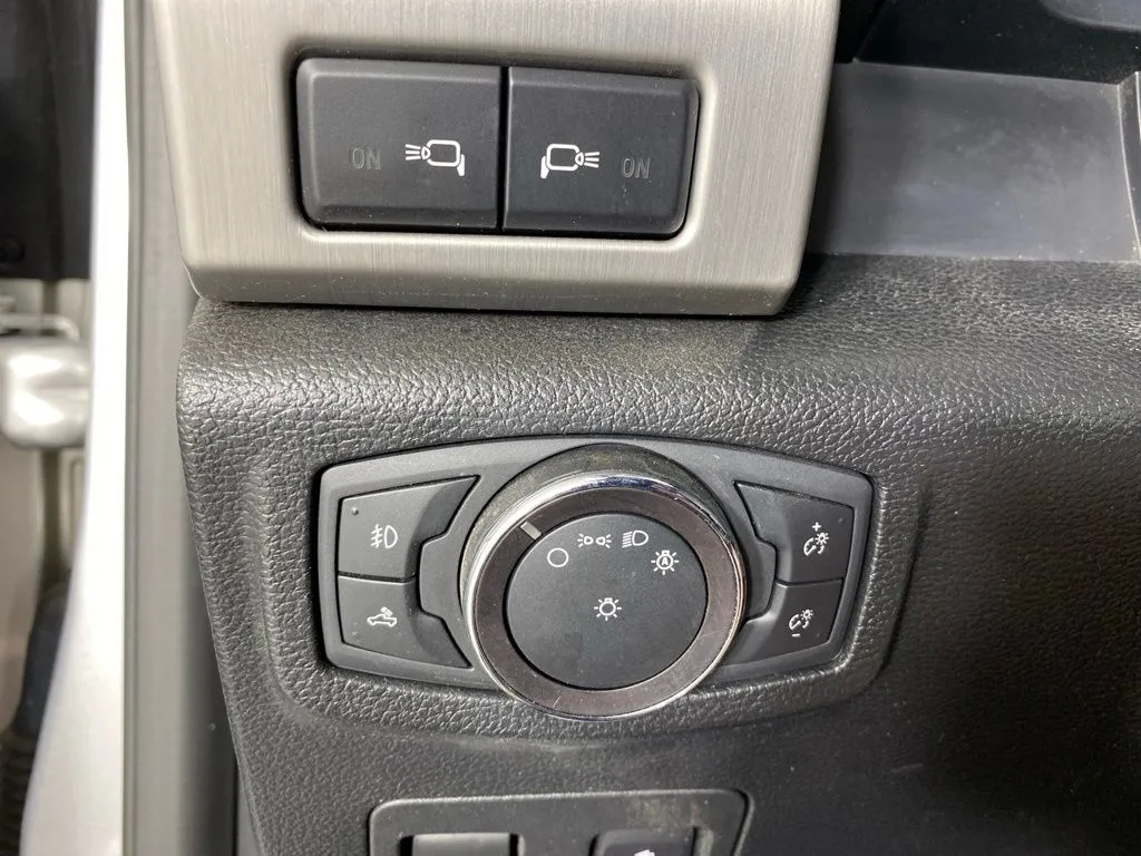 Ford F-150 photo 31
