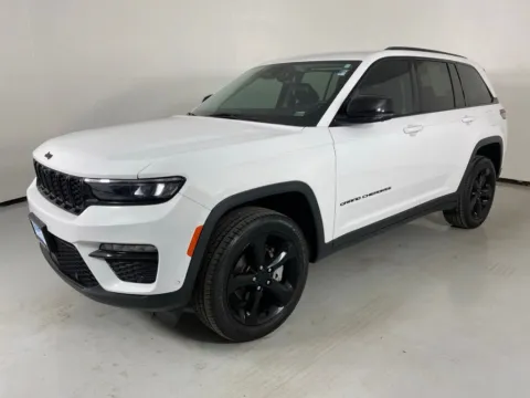 Another view of 2023 Jeep Grand Cherokee Limited for sale in Blue Springs, MO at MAG Auto - Munsterman Automotive Group