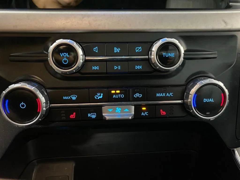 Ford F-150 photo 22