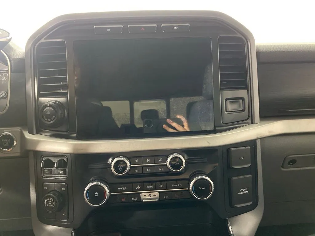 Ford F-150 photo 17