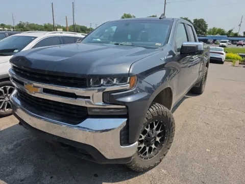 Photos of 2020 Chevrolet Silverado 1500 LT for sale in Blue Springs, MO at MAG Auto - Munsterman Automotive Group