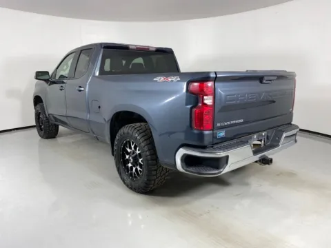 More photos of 2020 Chevrolet Silverado 1500 LT at MAG Auto - Munsterman Automotive Group, MO