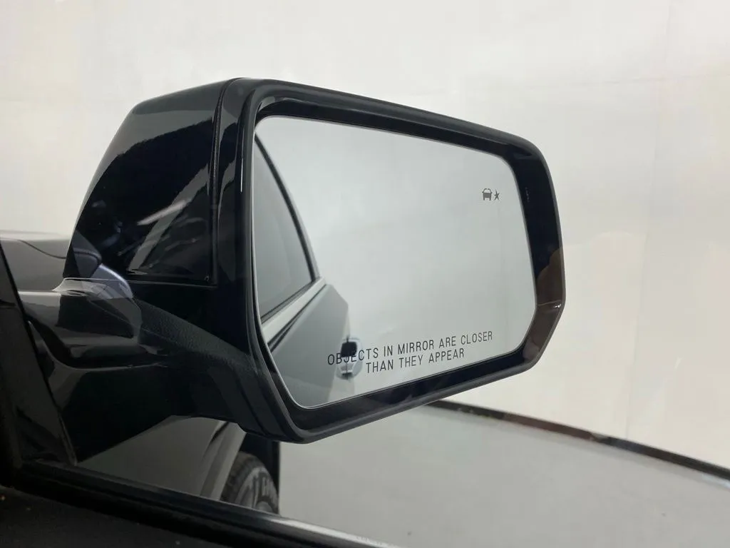 Chevrolet Traverse photo 9
