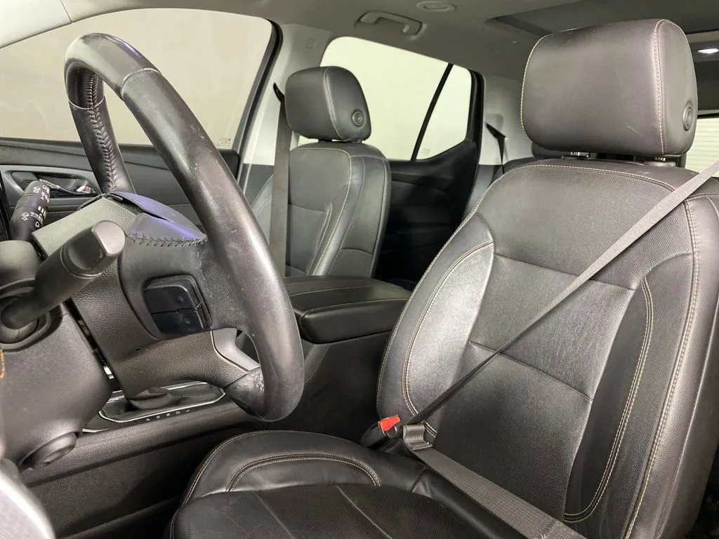 Chevrolet Traverse photo 16
