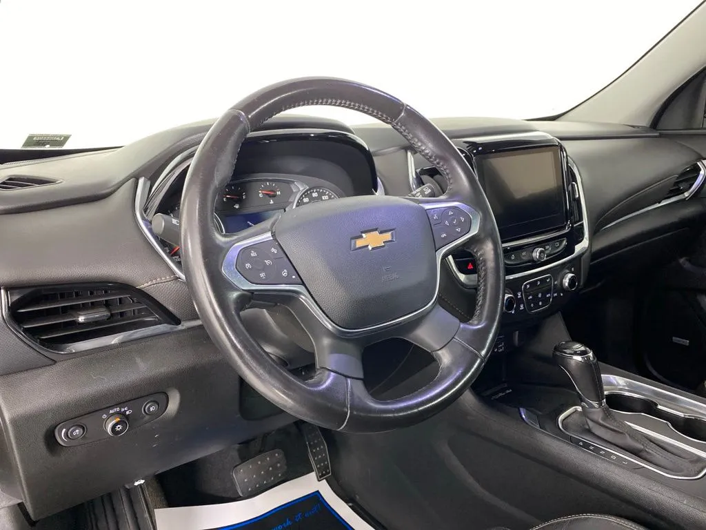 Chevrolet Traverse photo 11