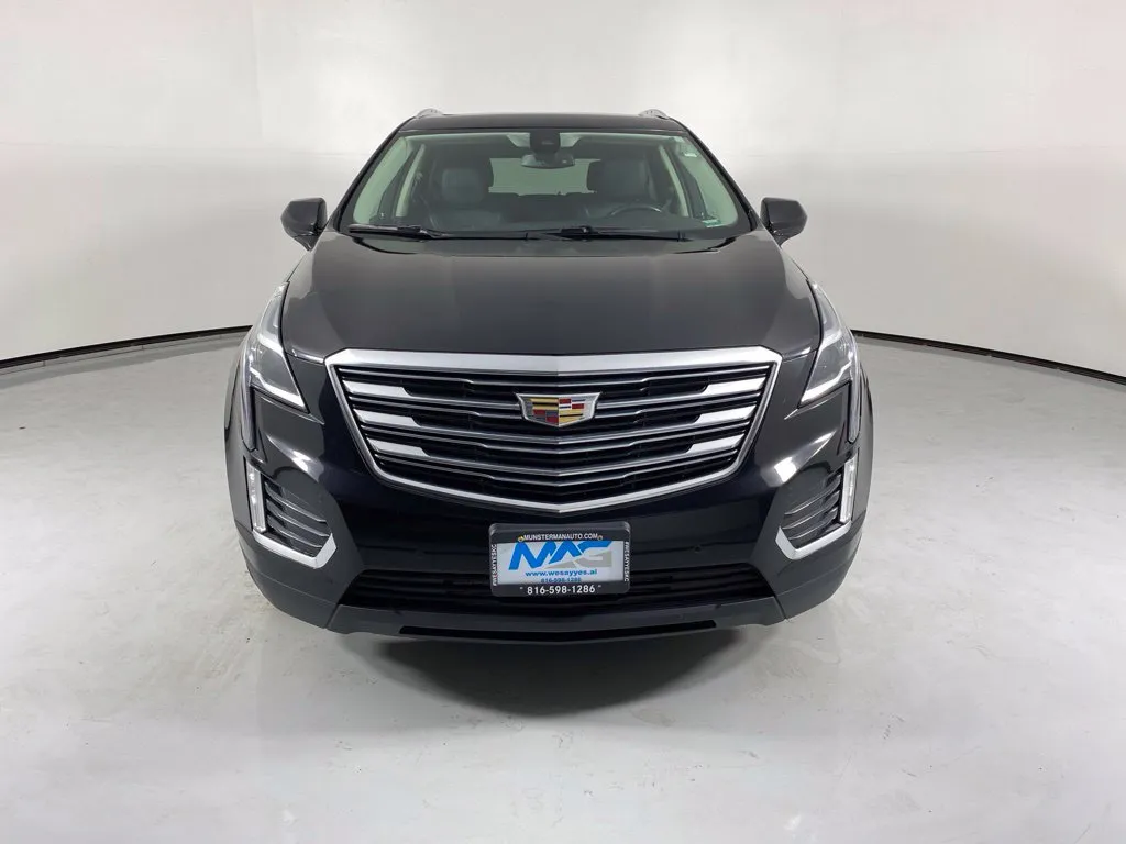 Cadillac XT5 photo 2