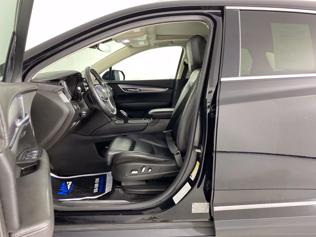 Cadillac XT5 photo 12