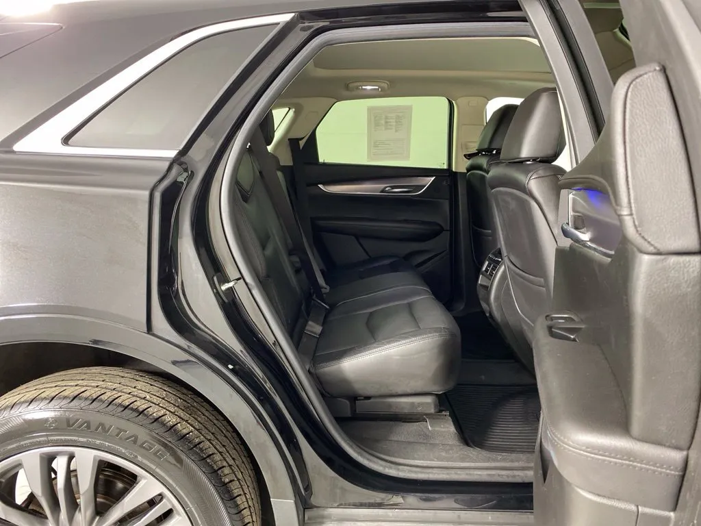 Cadillac XT5 photo 40