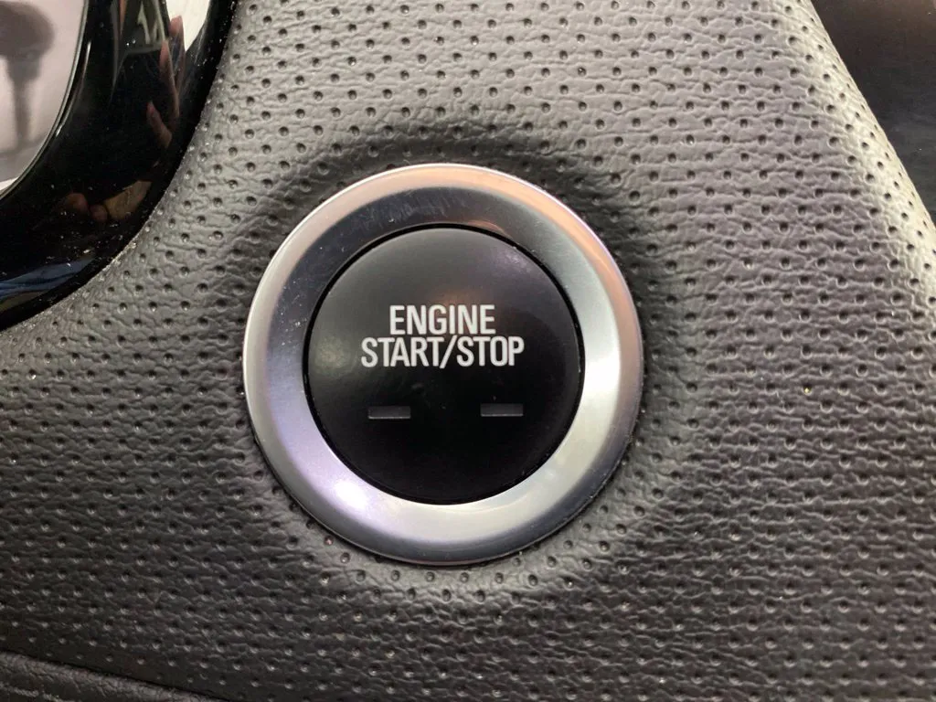 Cadillac XT5 photo 25