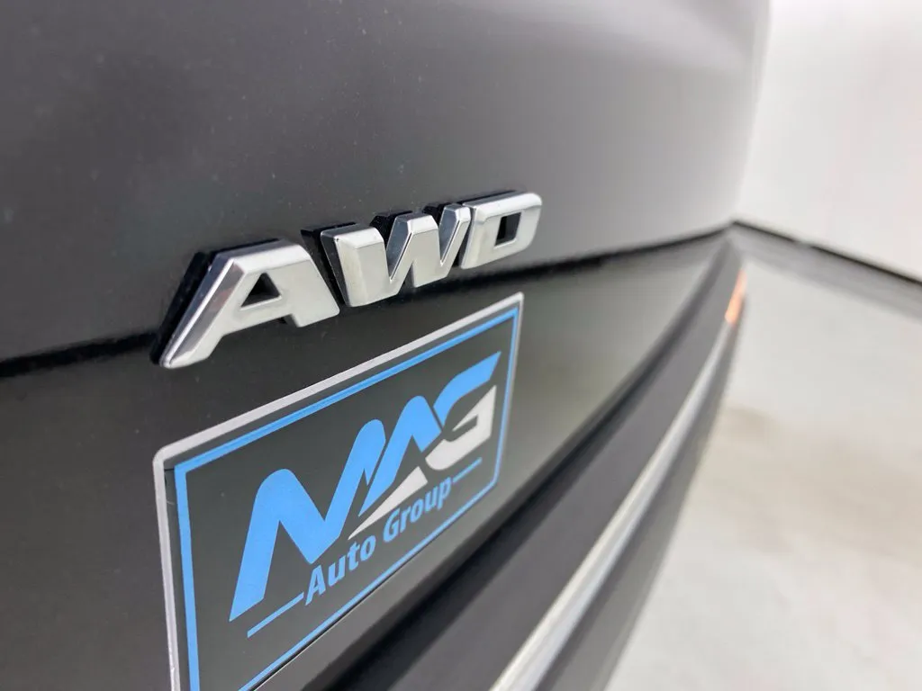 Cadillac XT5 photo 39