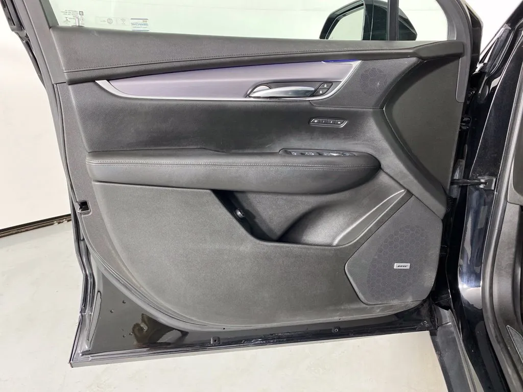 Cadillac XT5 photo 14