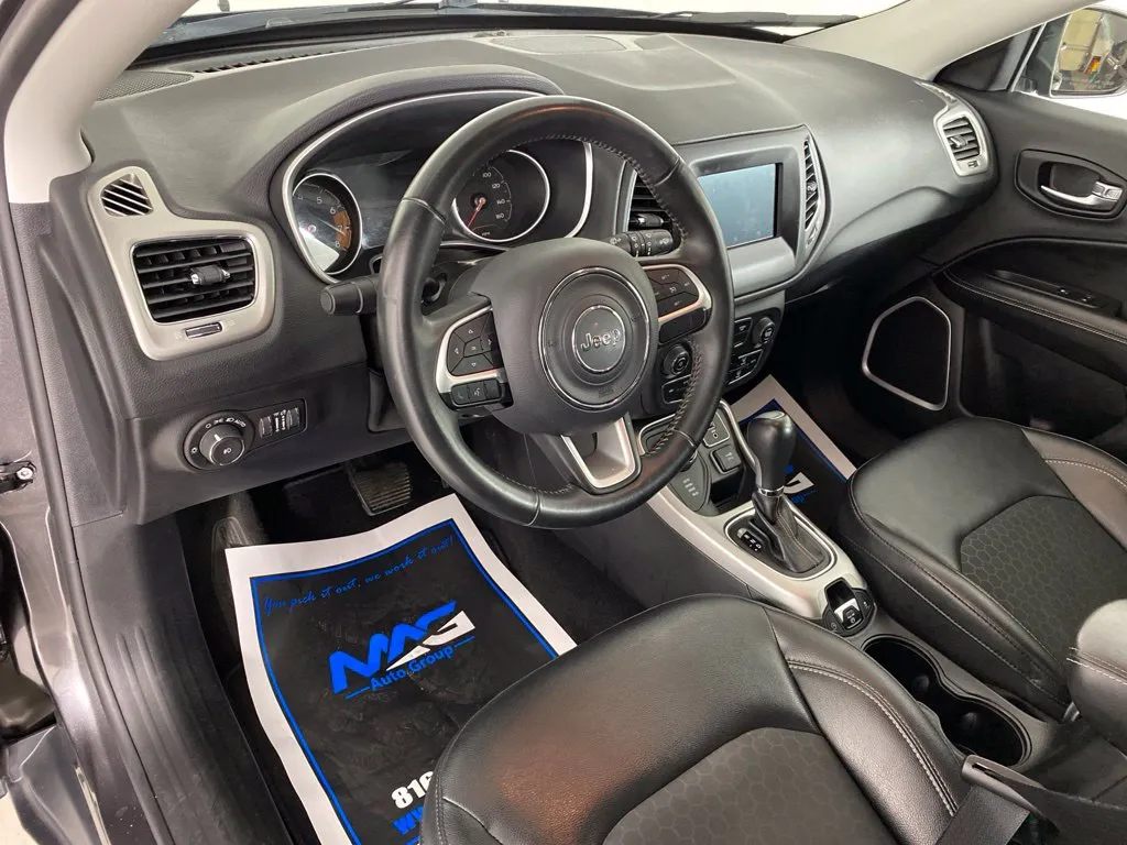 Jeep Compass photo 12