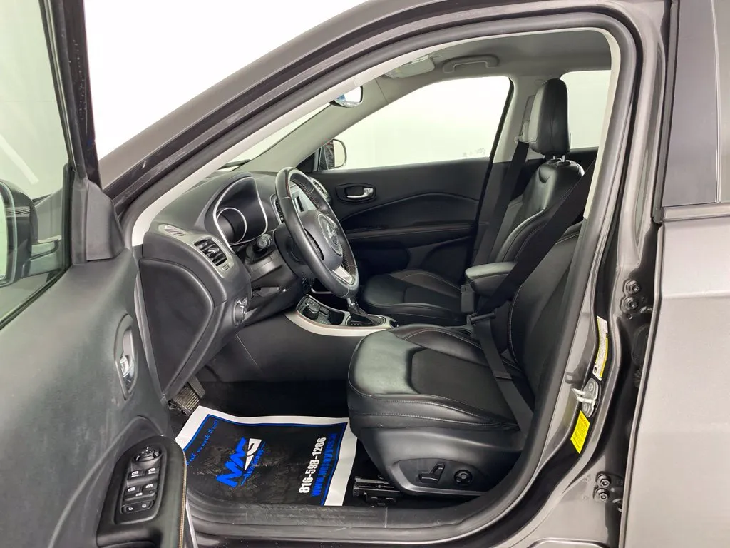 Jeep Compass photo 14