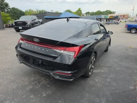 More photos of 2023 Hyundai Elantra Limited at MAG Auto - Munsterman Automotive Group, MO